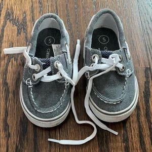 Boys shoes